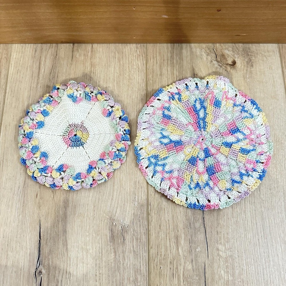 Set 2‎ VTG Crochet Doily Hot Pads Rainbow Cotton Round Kitchen Decor Grannycore